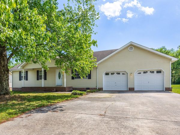 1656 Dallas Lake Road, Hixson, TN 37343