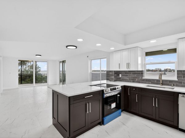 896 N Federal Highway, Unit 224, Lantana, FL 33462