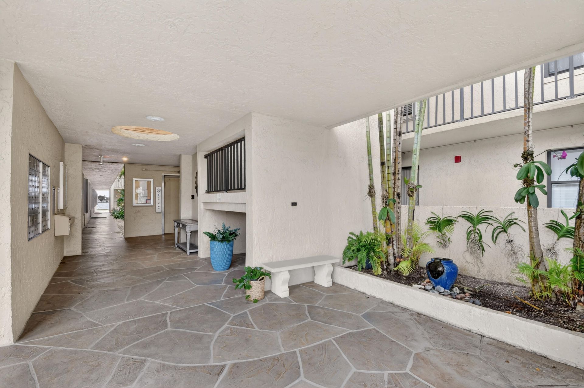 896 N Federal Highway, Unit 224, Lantana, FL 33462 Photo