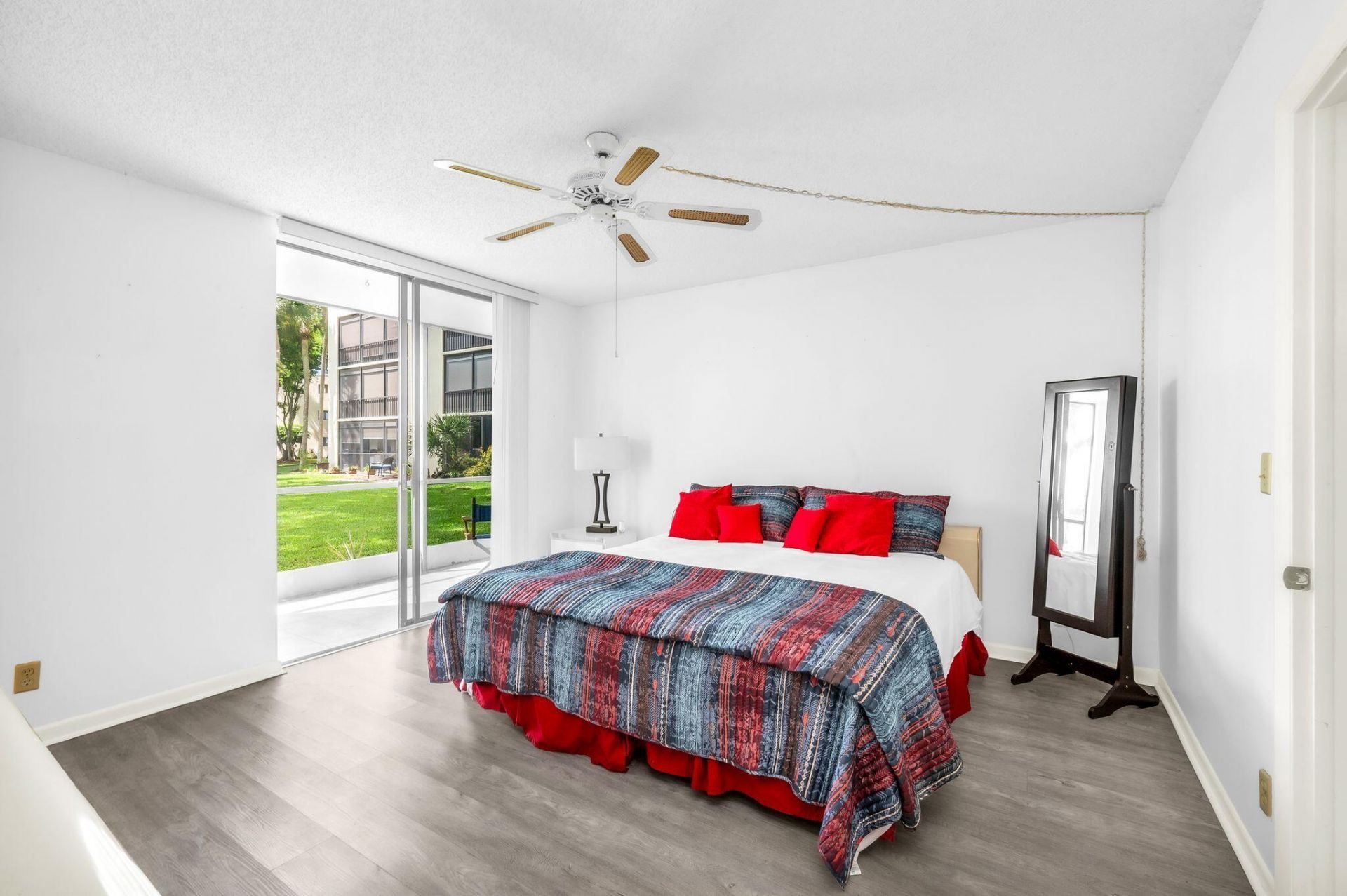 5220 Las Verdes Circle, Unit 108, Delray Beach, FL 33484 Photo