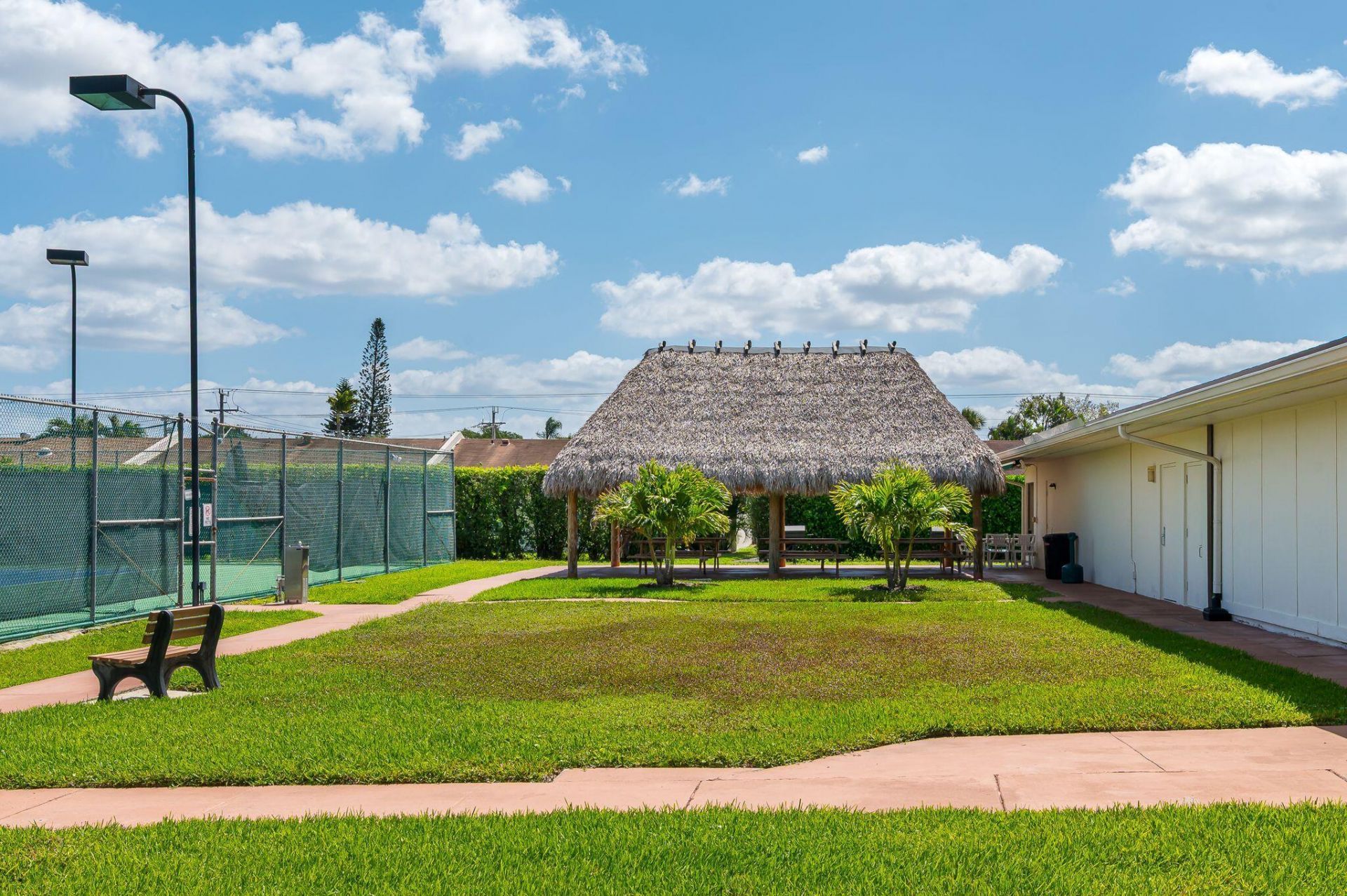 5220 Las Verdes Circle, Unit 108, Delray Beach, FL 33484 Photo