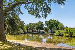 691 Blue Heron Run photo 4