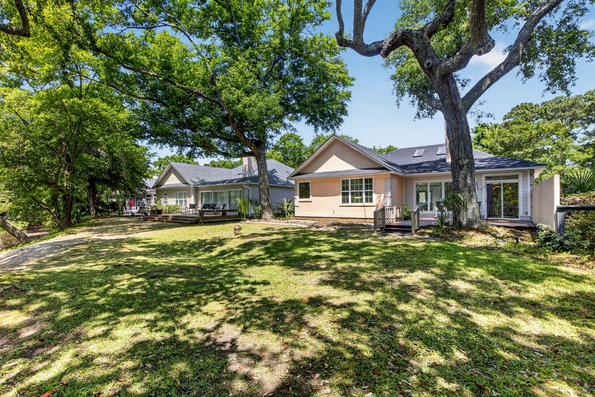 691 Blue Heron Run Photo 36