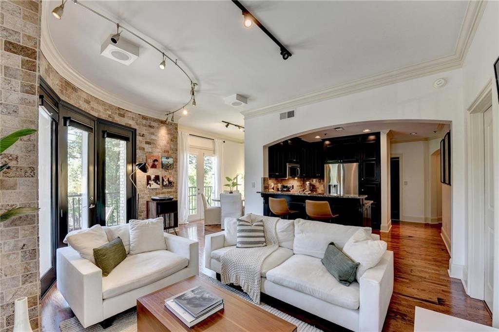 2255 Peachtree Road Ne, Unit 424, Atlanta, GA 30309 Main Photo