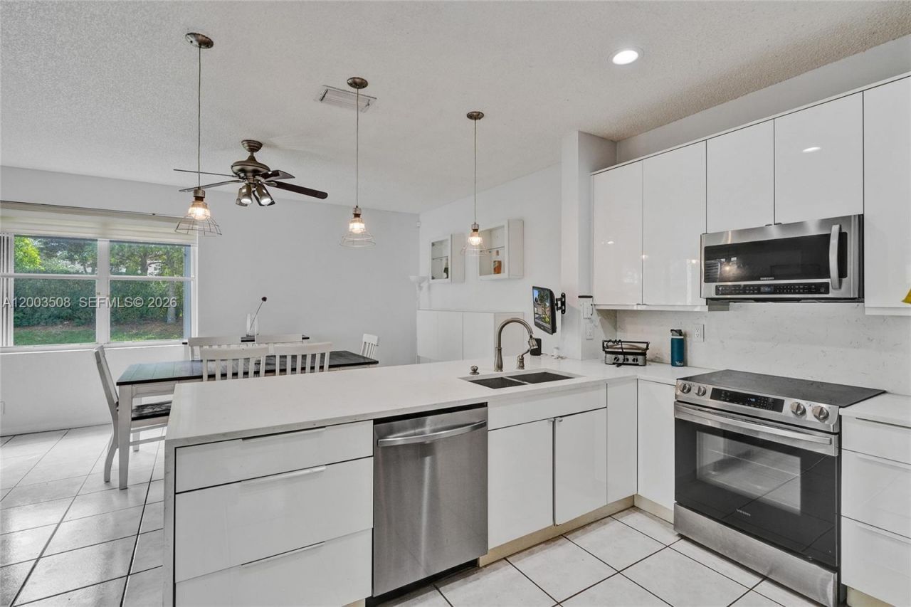 636 Sand Creek Cir , Weston, FL 33327 Photo