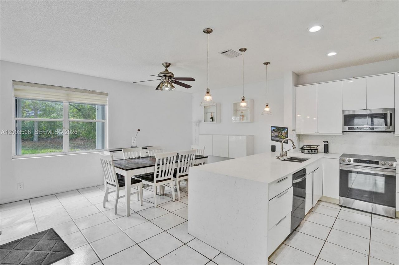 636 Sand Creek Cir , Weston, FL 33327 Photo