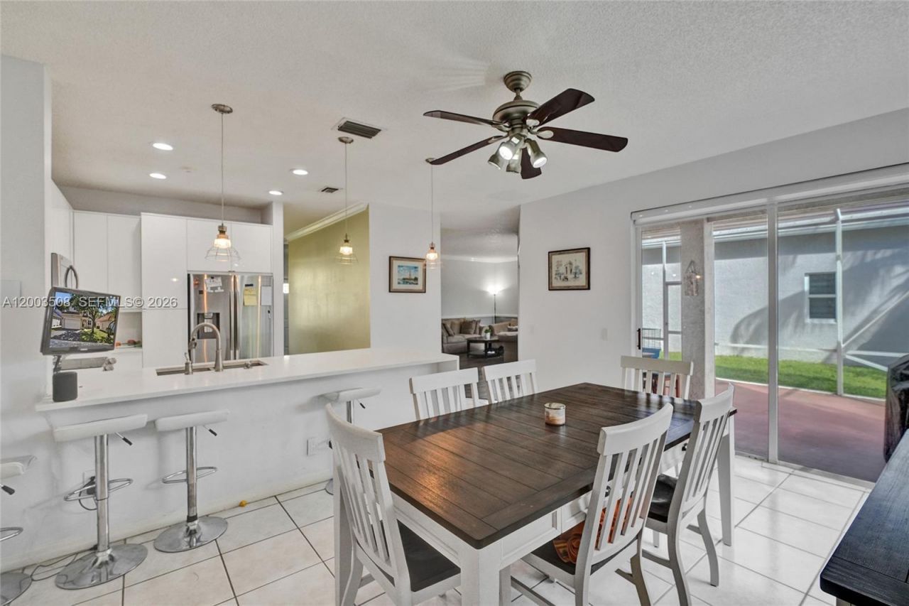 636 Sand Creek Cir , Weston, FL 33327 Photo