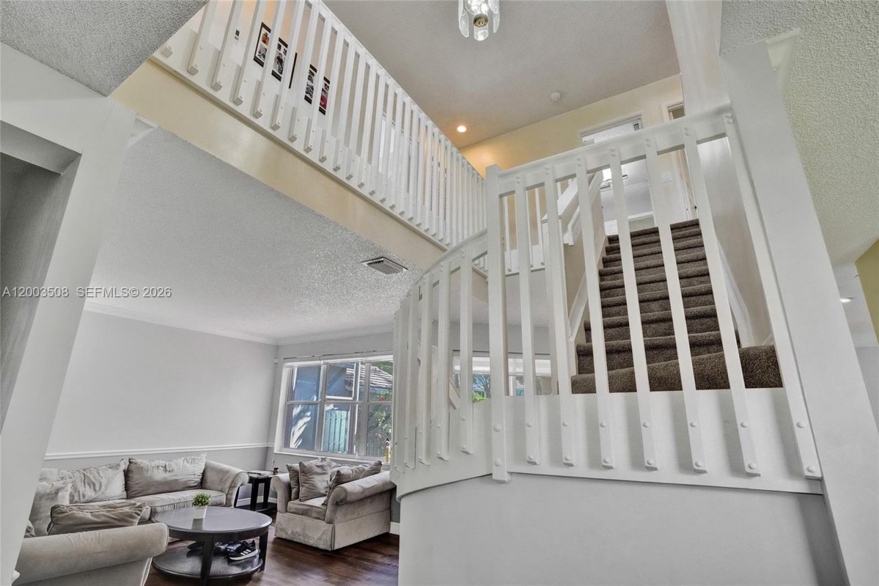 636 Sand Creek Cir , Weston, FL 33327 Photo