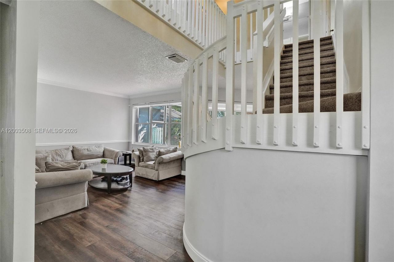 636 Sand Creek Cir , Weston, FL 33327 Photo