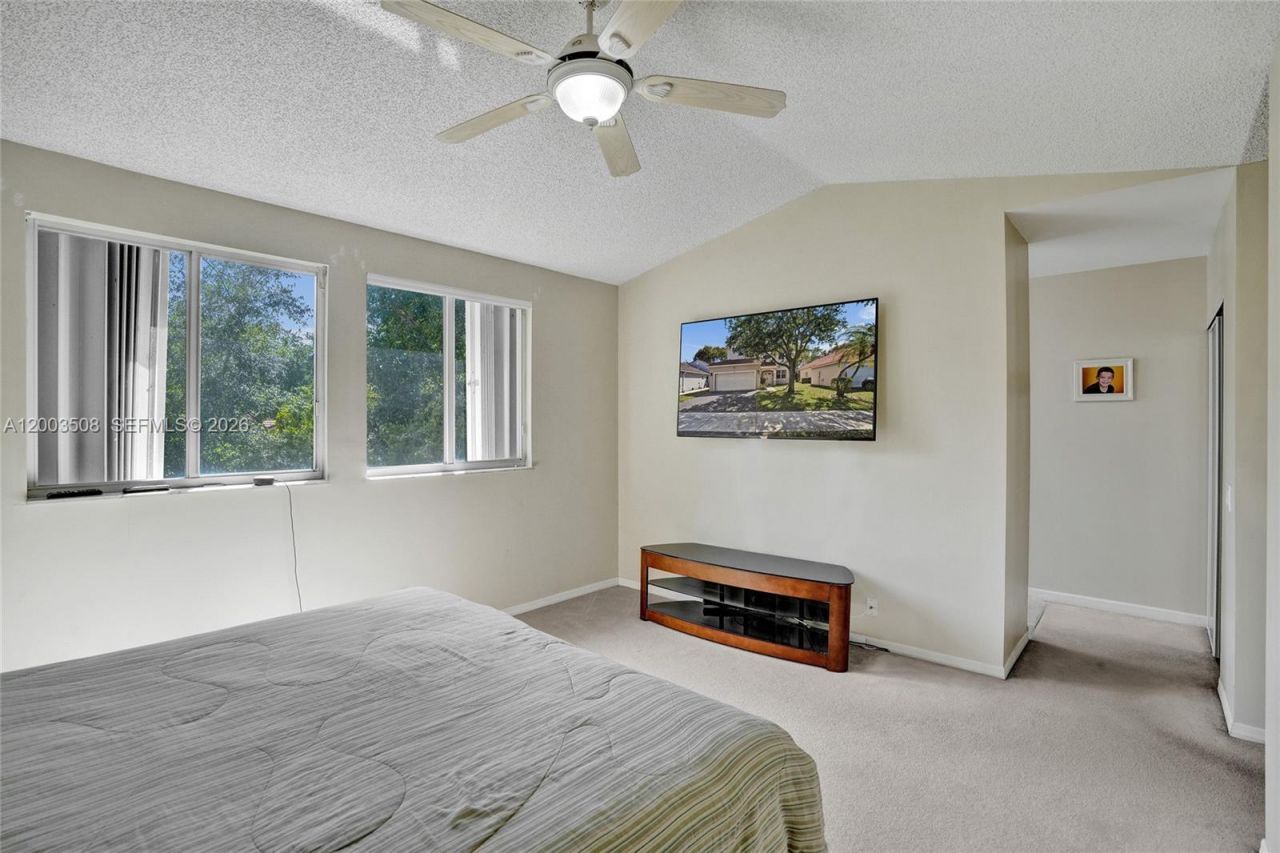 636 Sand Creek Cir , Weston, FL 33327 Photo