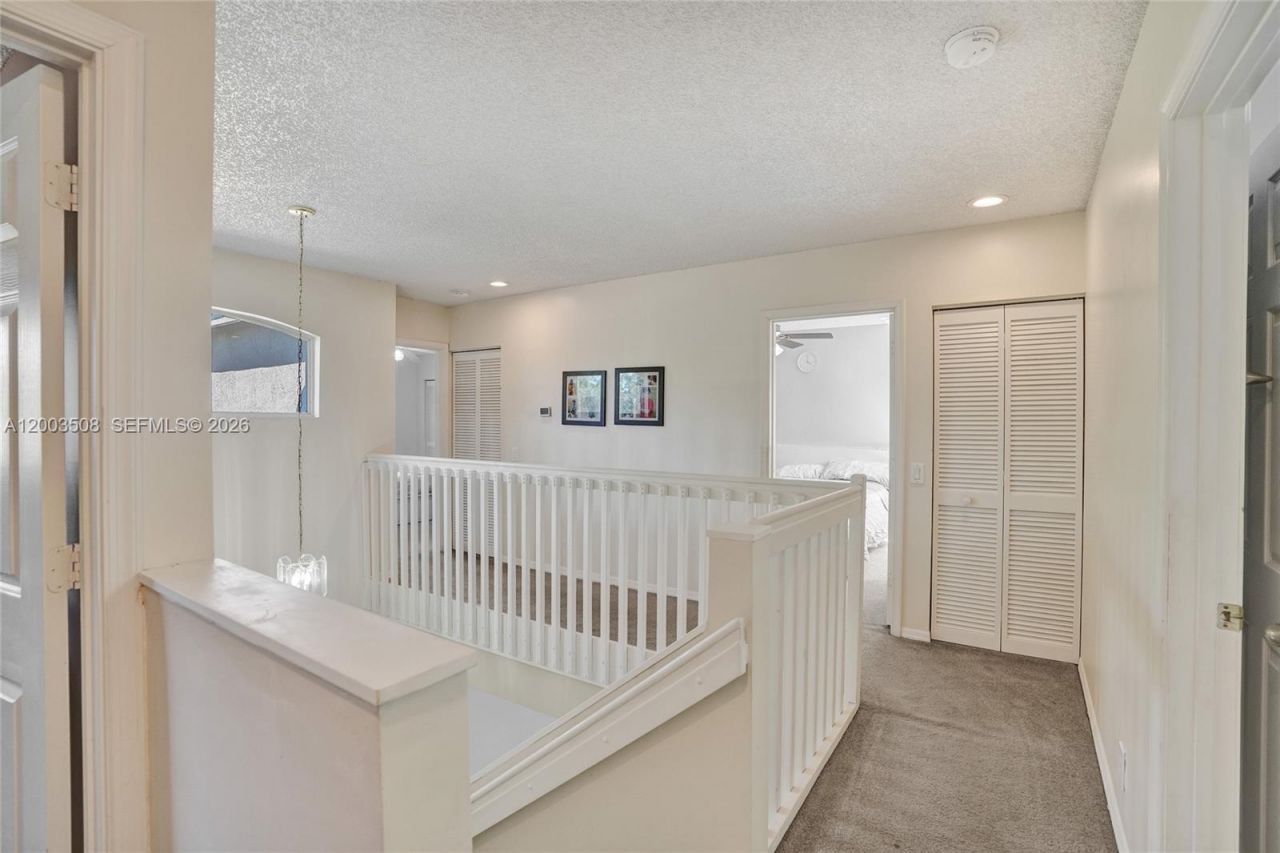 636 Sand Creek Cir , Weston, FL 33327 Photo