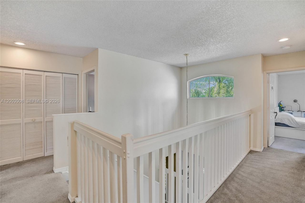 636 Sand Creek Cir , Weston, FL 33327 Photo