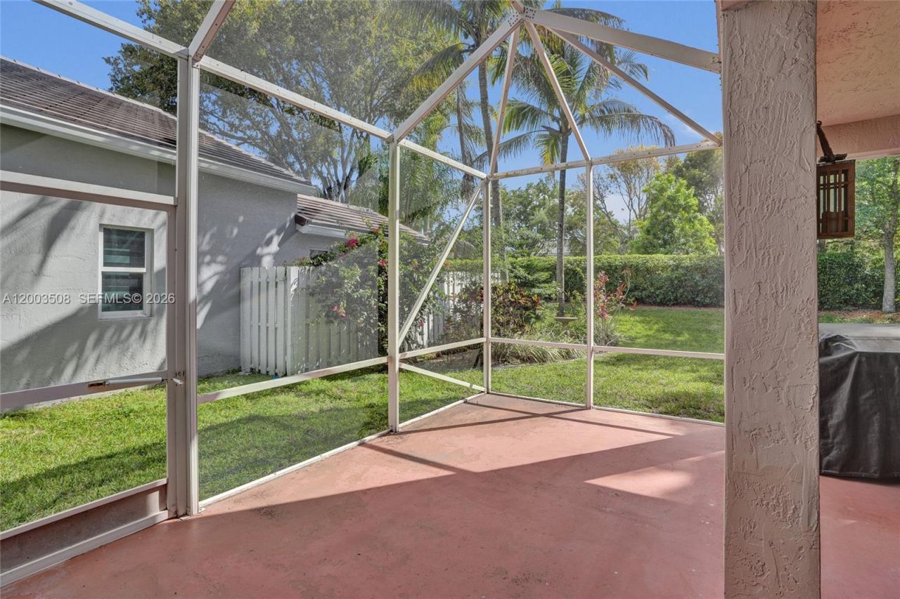 636 Sand Creek Cir , Weston, FL 33327 Photo