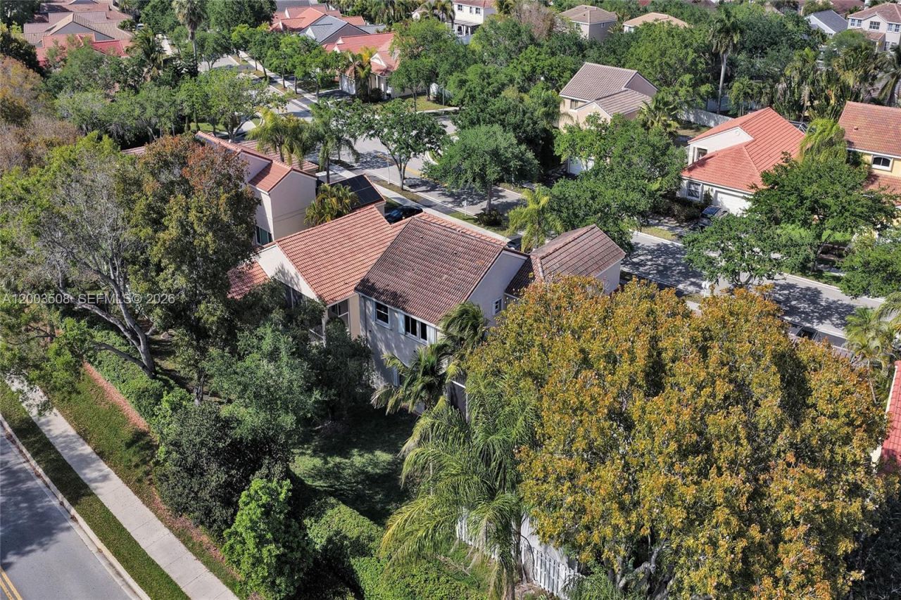 636 Sand Creek Cir , Weston, FL 33327 Photo