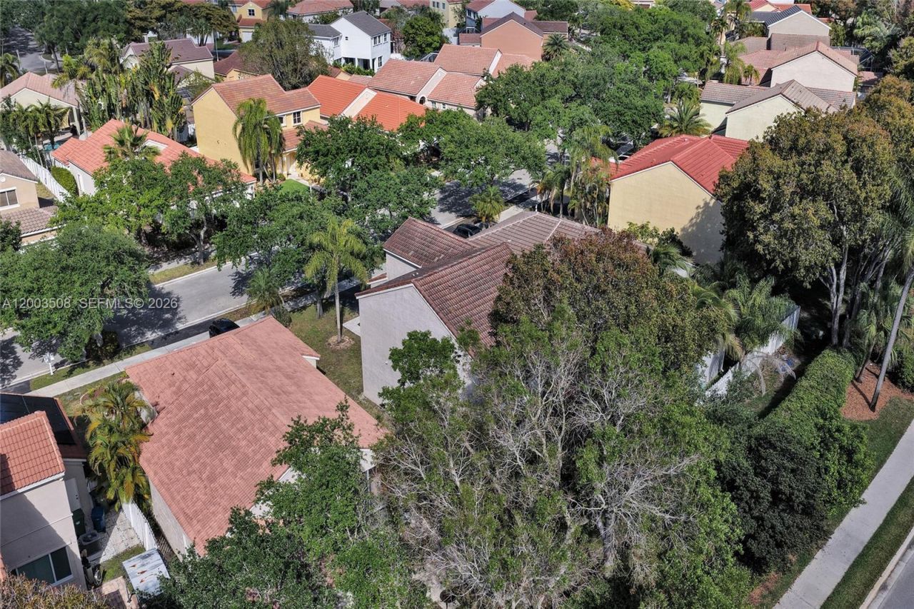 636 Sand Creek Cir , Weston, FL 33327 Photo