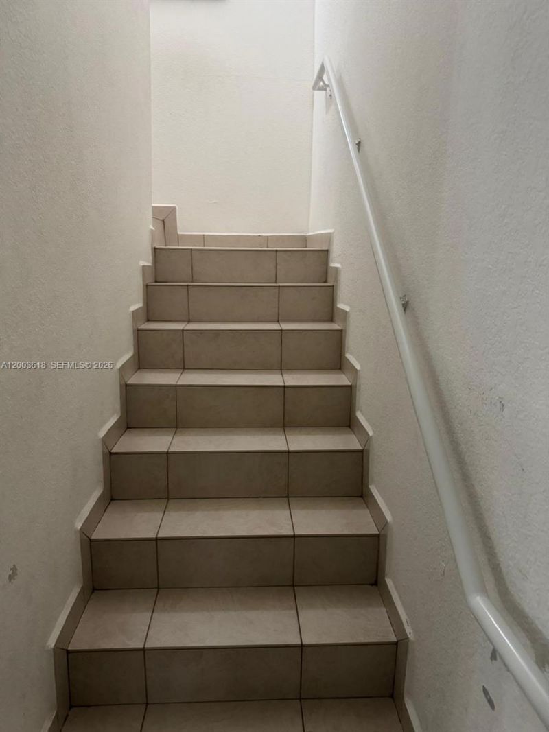 6763 NW 182nd St, Unit 102, Hialeah, FL 33015 Photo