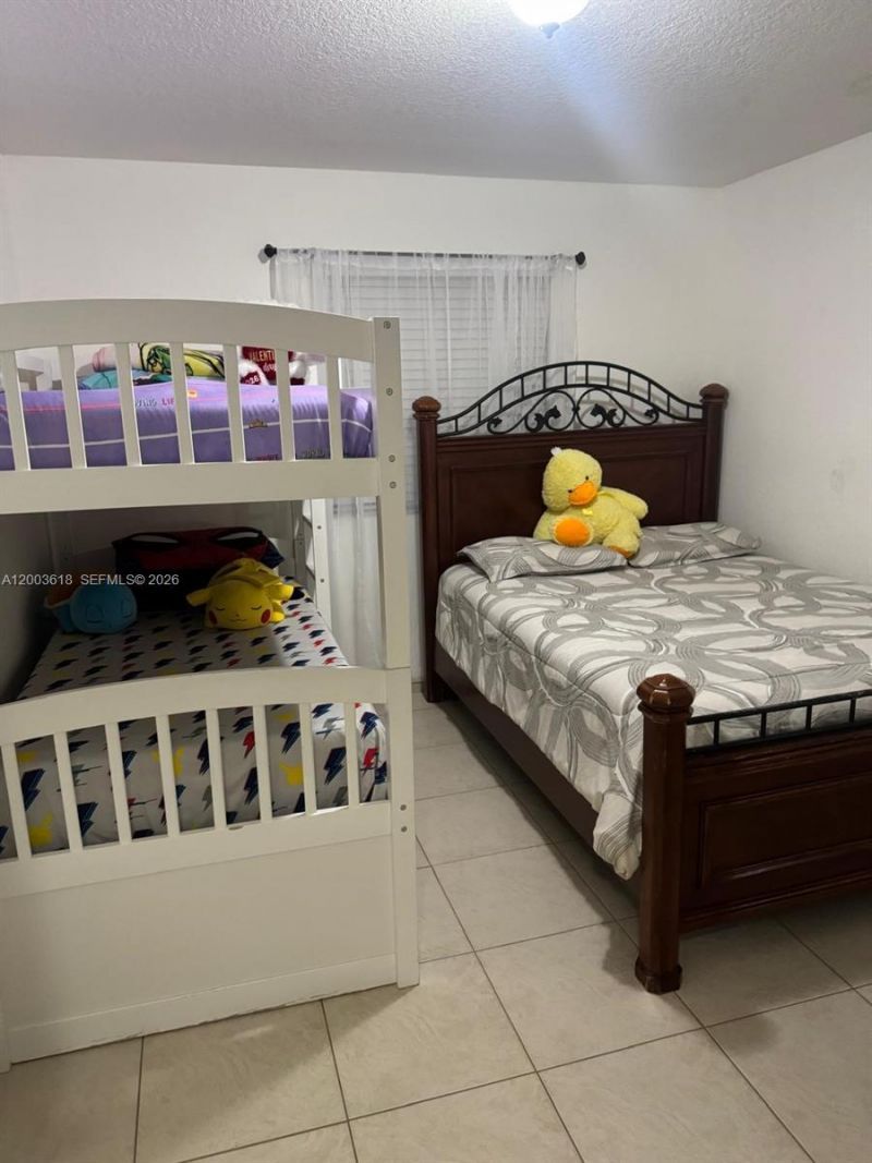 6763 NW 182nd St, Unit 102, Hialeah, FL 33015 Photo