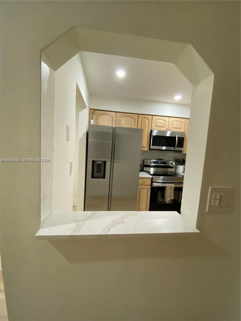 1200 Tallwood Ave, Unit 302, Hollywood, FL 33021 Photo