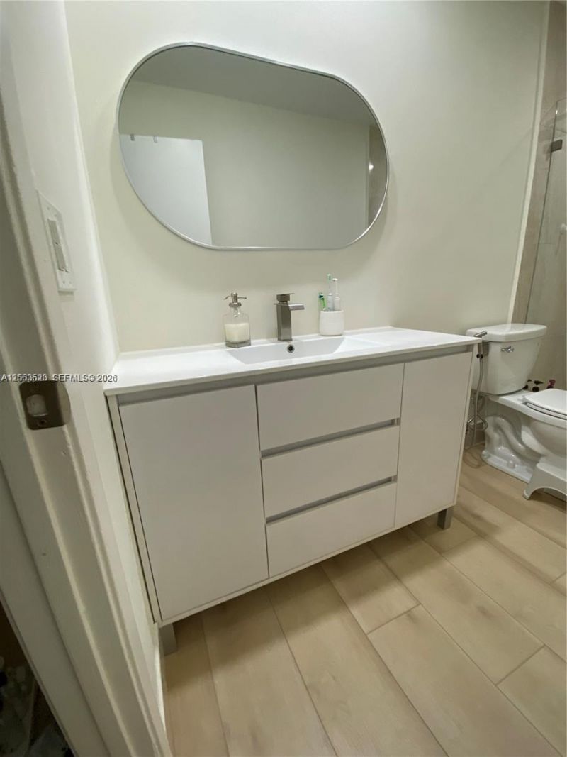 1200 Tallwood Ave, Unit 302, Hollywood, FL 33021 Photo