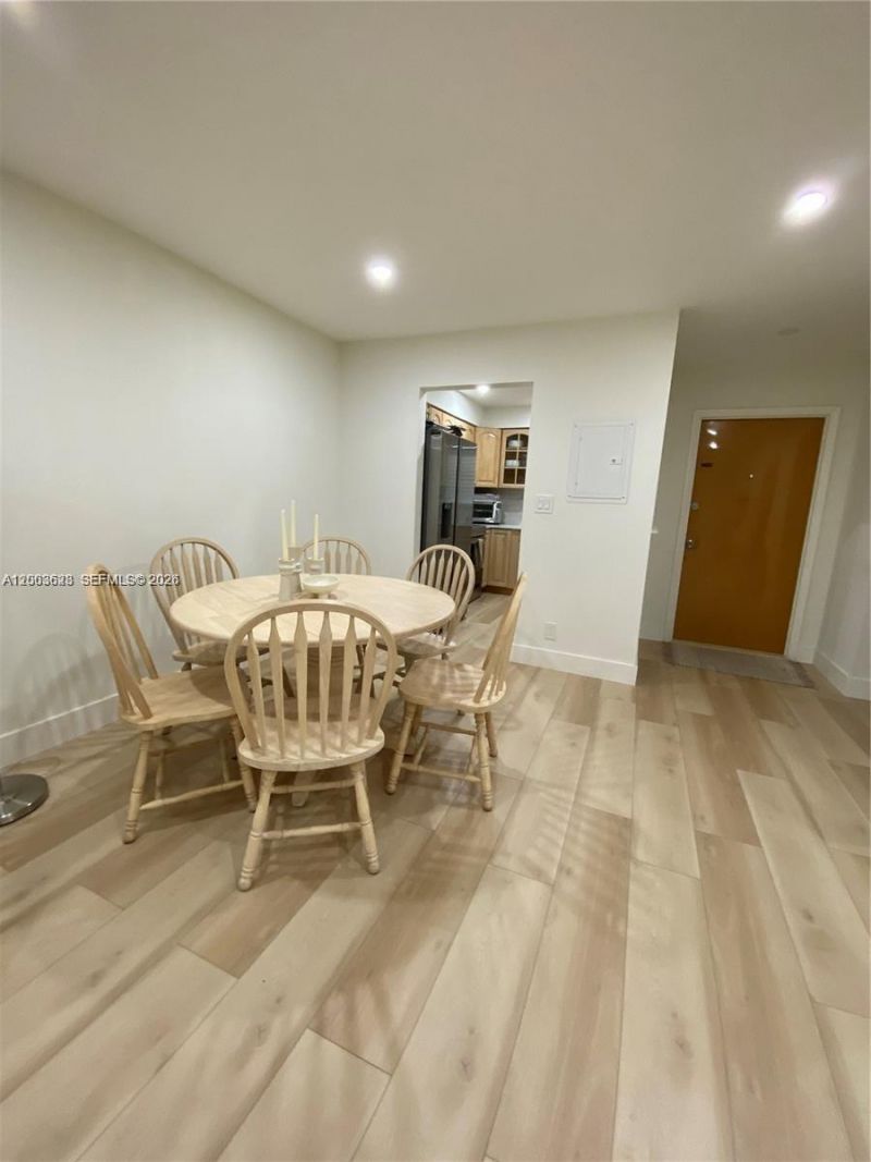 1200 Tallwood Ave, Unit 302, Hollywood, FL 33021 Photo