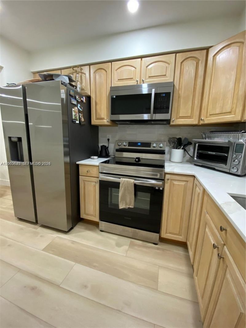 1200 Tallwood Ave, Unit 302, Hollywood, FL 33021 Photo