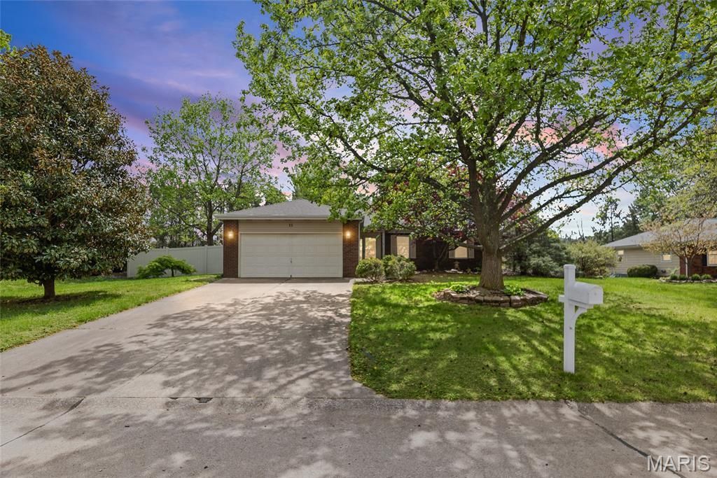 11 Cottonwood Glen Drive, Glen Carbon, IL 62034 Main Photo