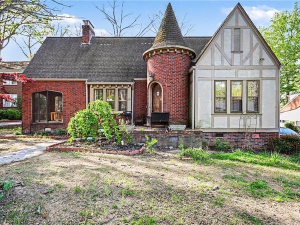 221 Spring Street , Thomasville, NC 27360