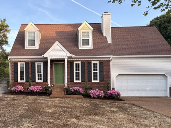 2758 Douglas Ln , Thompsons Station, TN 37179