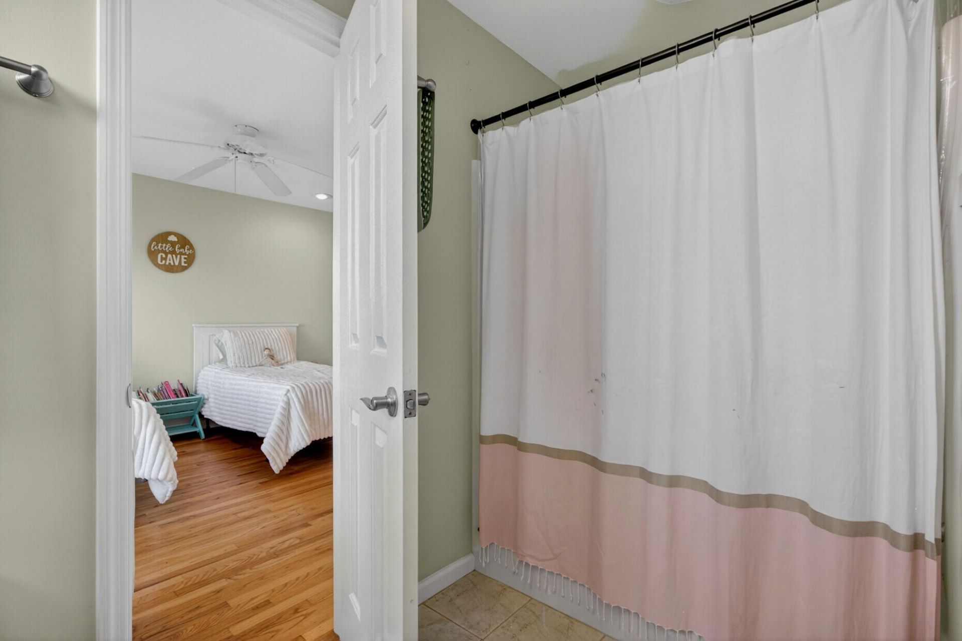 1526 Regimental Lane Photo 24