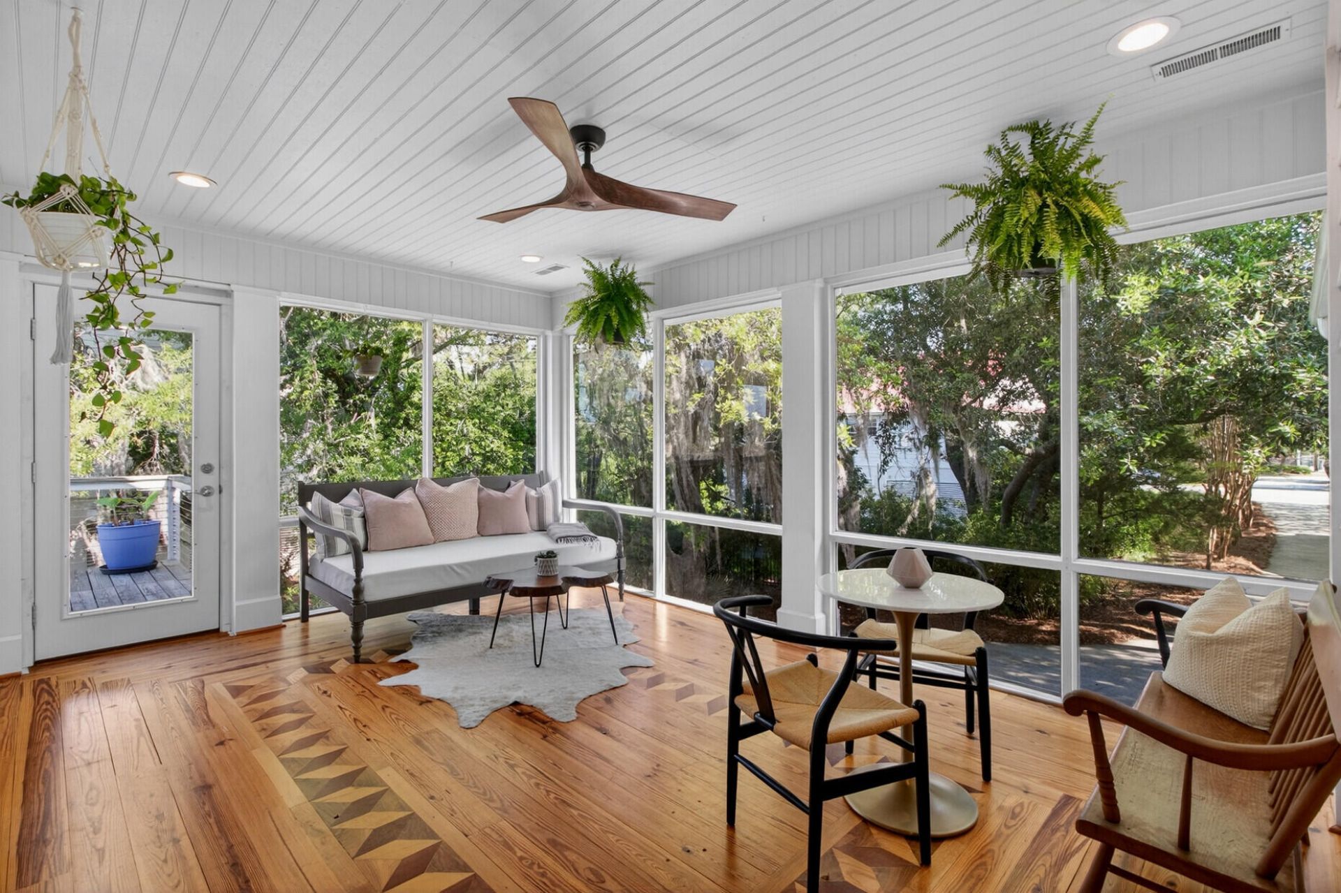 1526 Regimental Lane Photo 34