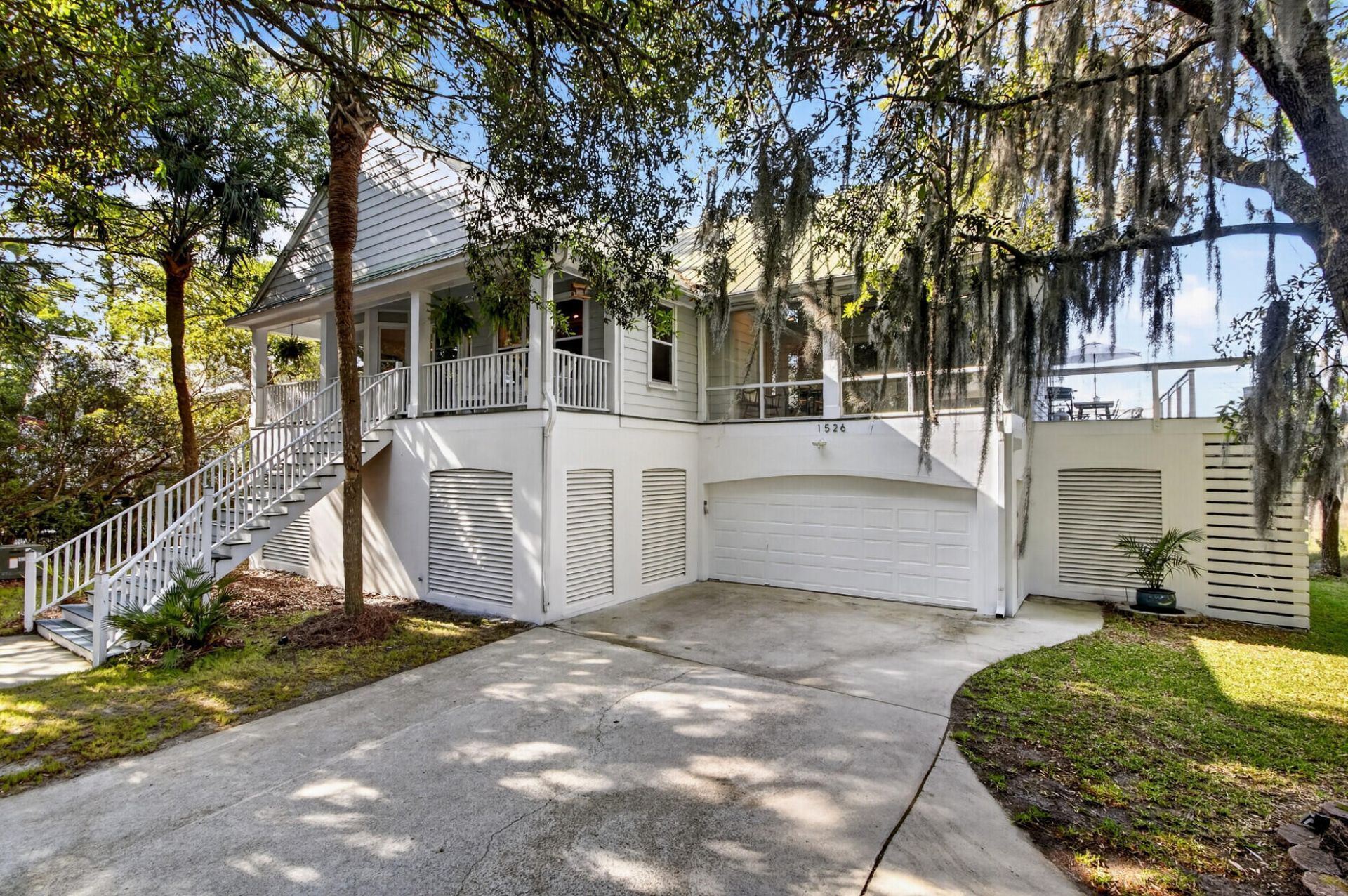1526 Regimental Lane Photo 4