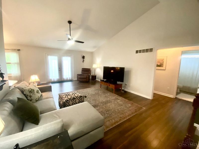 6467 Lakerun Court, Fairfield Twp, OH 45011 Photo 9