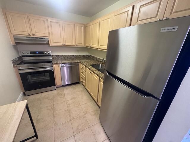 6475 Bay Club Drive, Unit 4, Fort Lauderdale, FL 33308 Photo