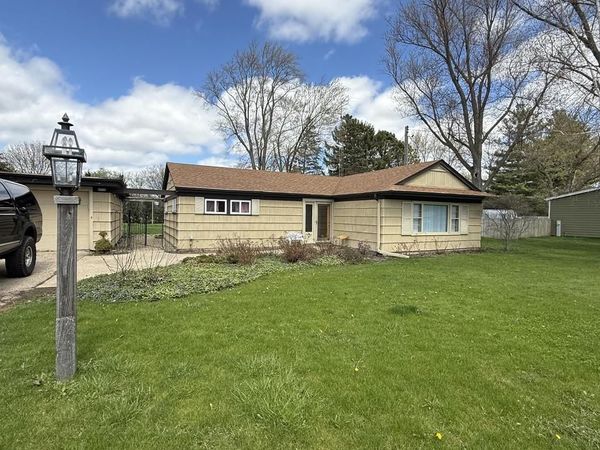 6516 Green Ridge DRIVE, Mount Pleasant, WI 53406