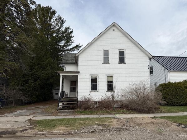 2014 Emmet STREET, Two Rivers, WI 54241