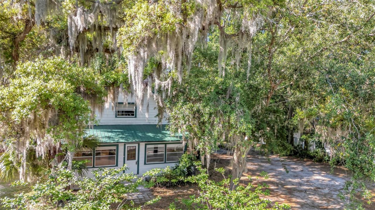 1077 Linden Street , Clermont, FL 34711 Photo