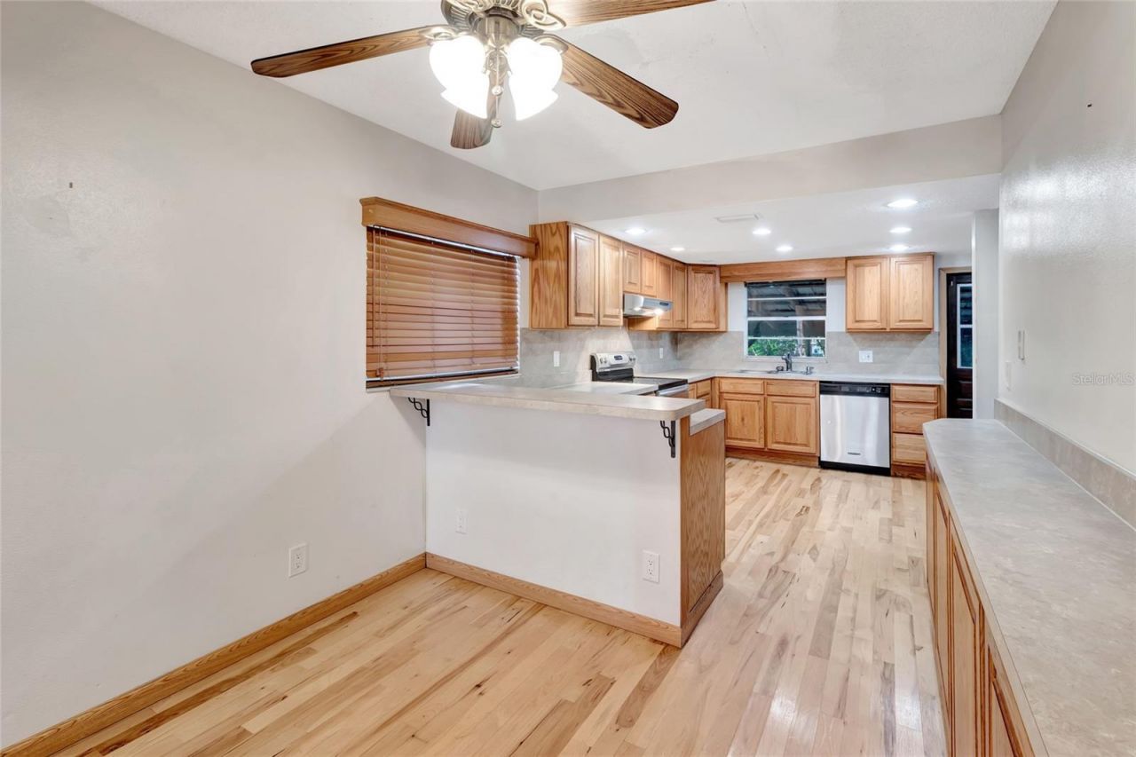 1077 Linden Street , Clermont, FL 34711 Photo