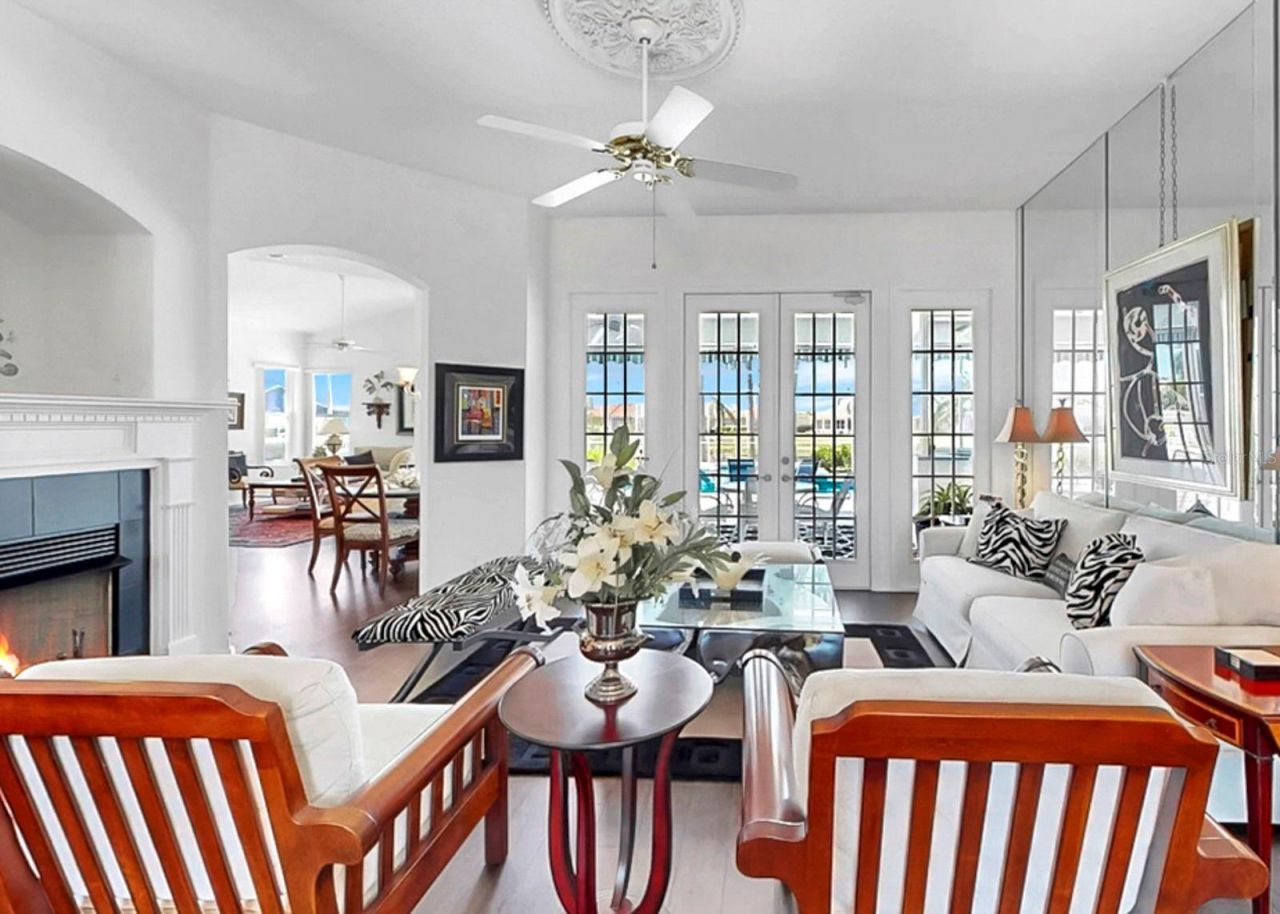 2328 Platinum Drive, Sun City Center, FL 33573 Photo