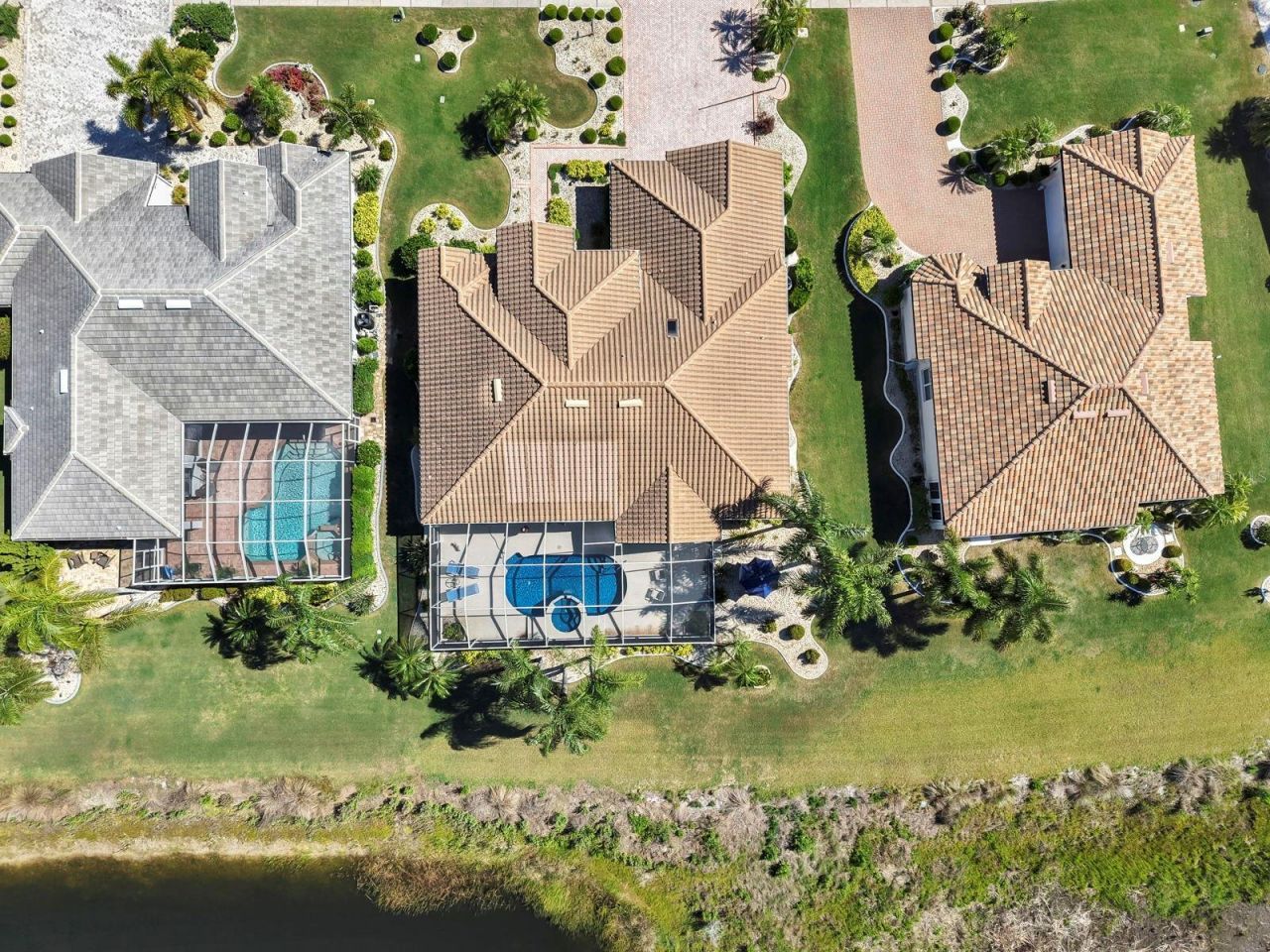 2328 Platinum Drive, Sun City Center, FL 33573 Photo