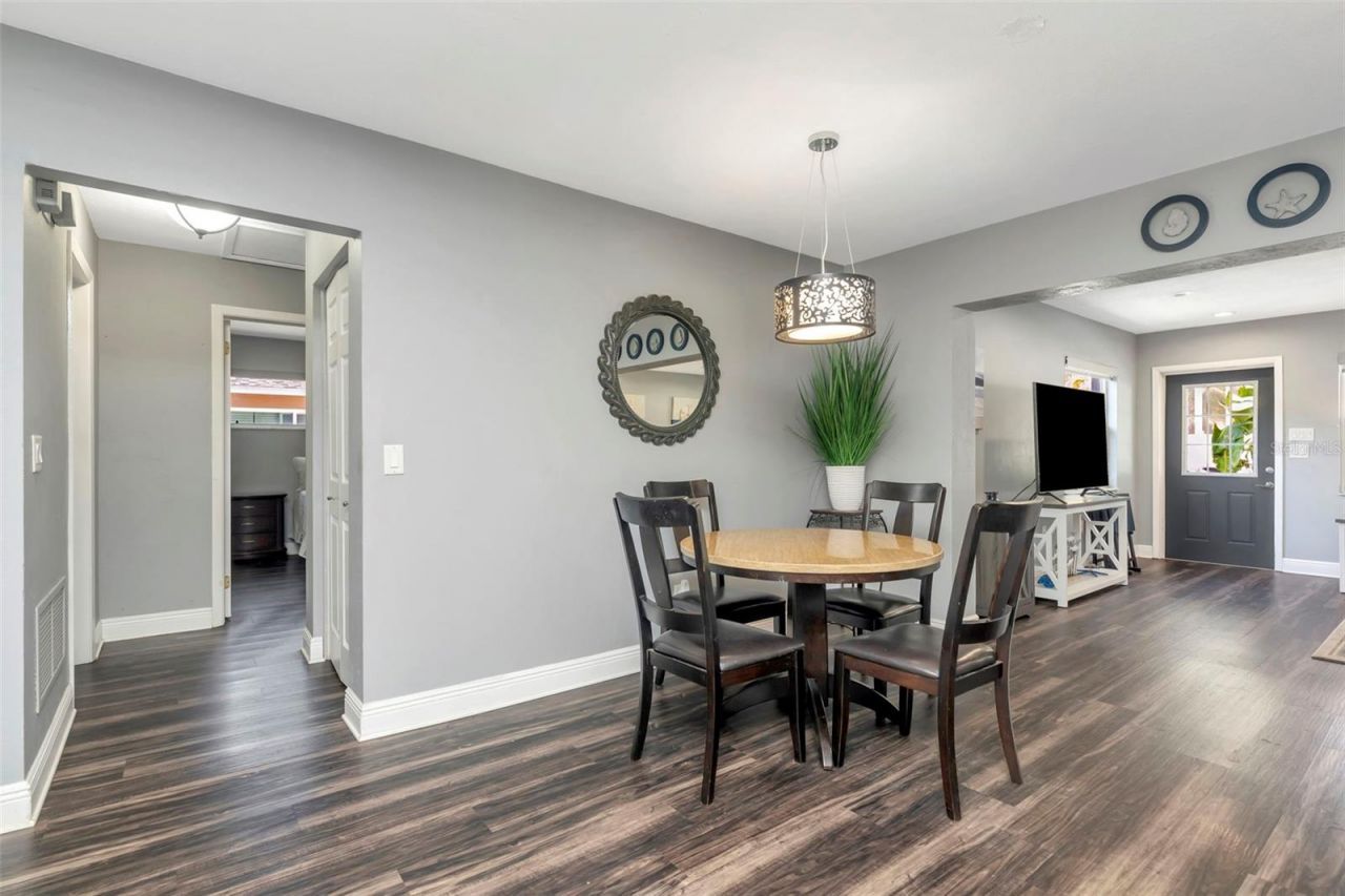 1424 Stewart Boulevard, Clearwater, FL 33764 Photo