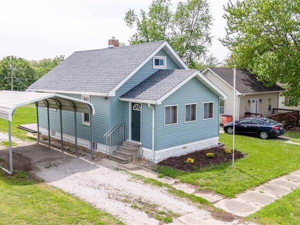 1524 W Randolph Street , Vandalia, IL 62471