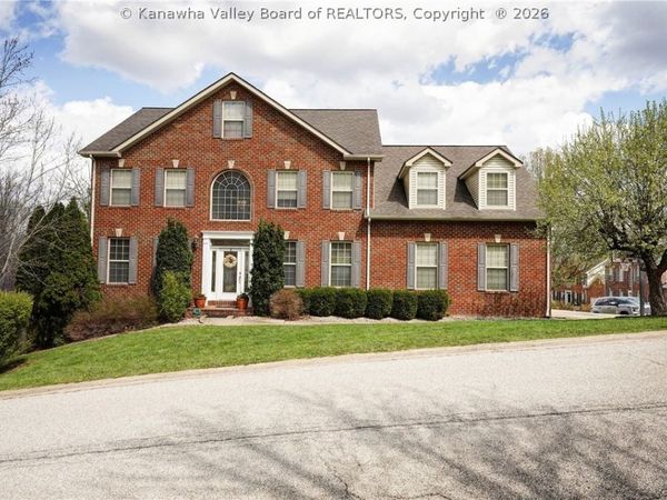 109 Yorktowne Place, South Charleston, WV 25309