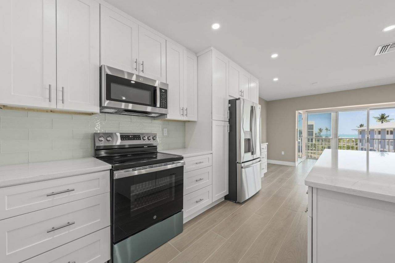 1341 Middle Gulf Dr, Unit 14C, Sanibel, FL 33957 Photo