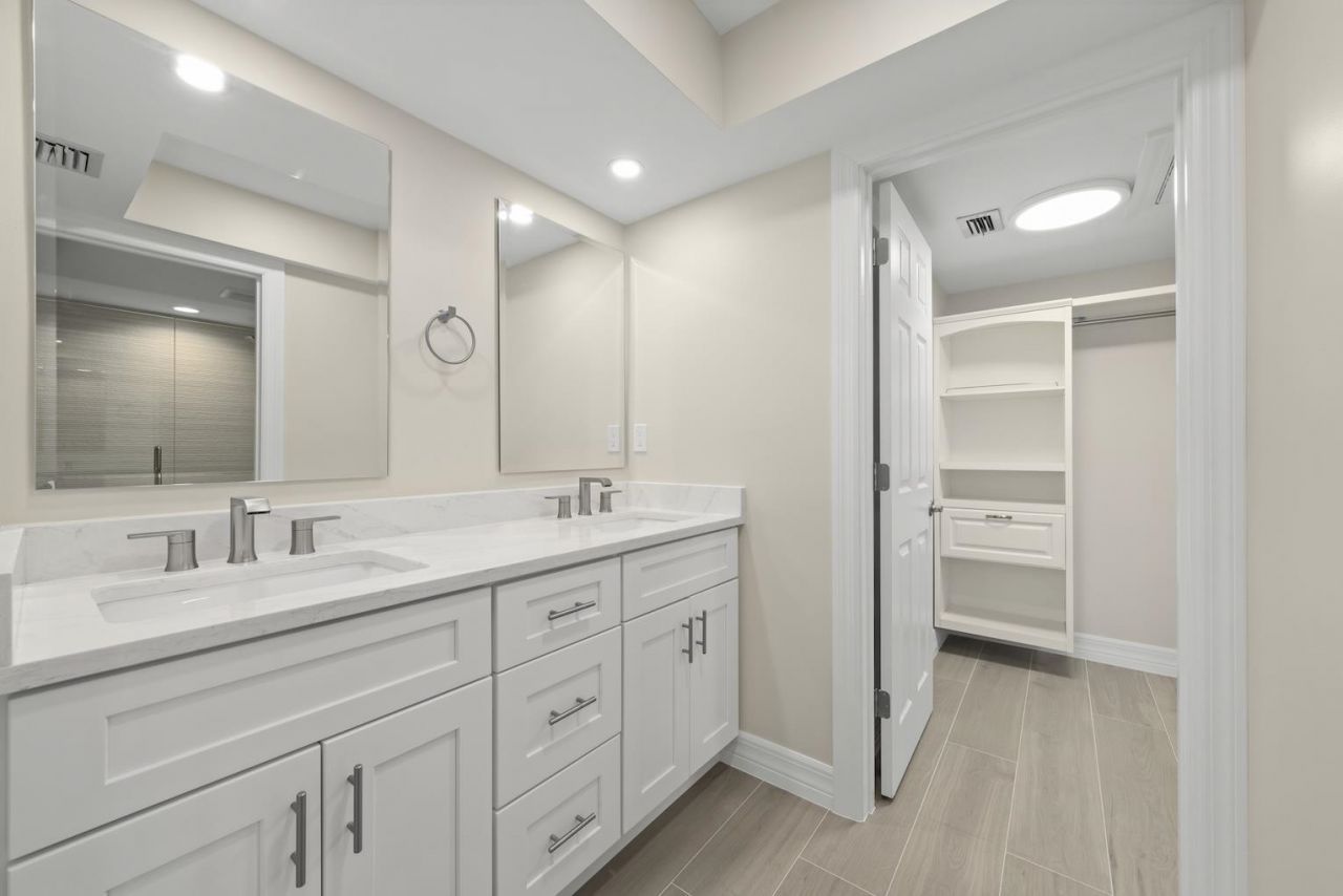 1341 Middle Gulf Dr, Unit 14C, Sanibel, FL 33957 Photo