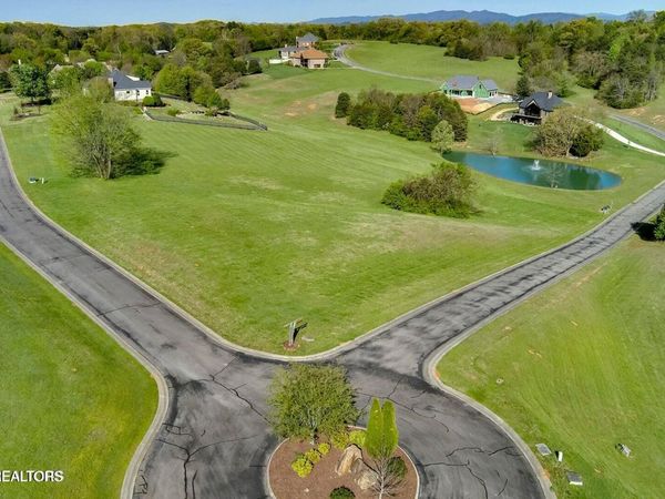 Volunteer Lane, Vonore, TN 37885