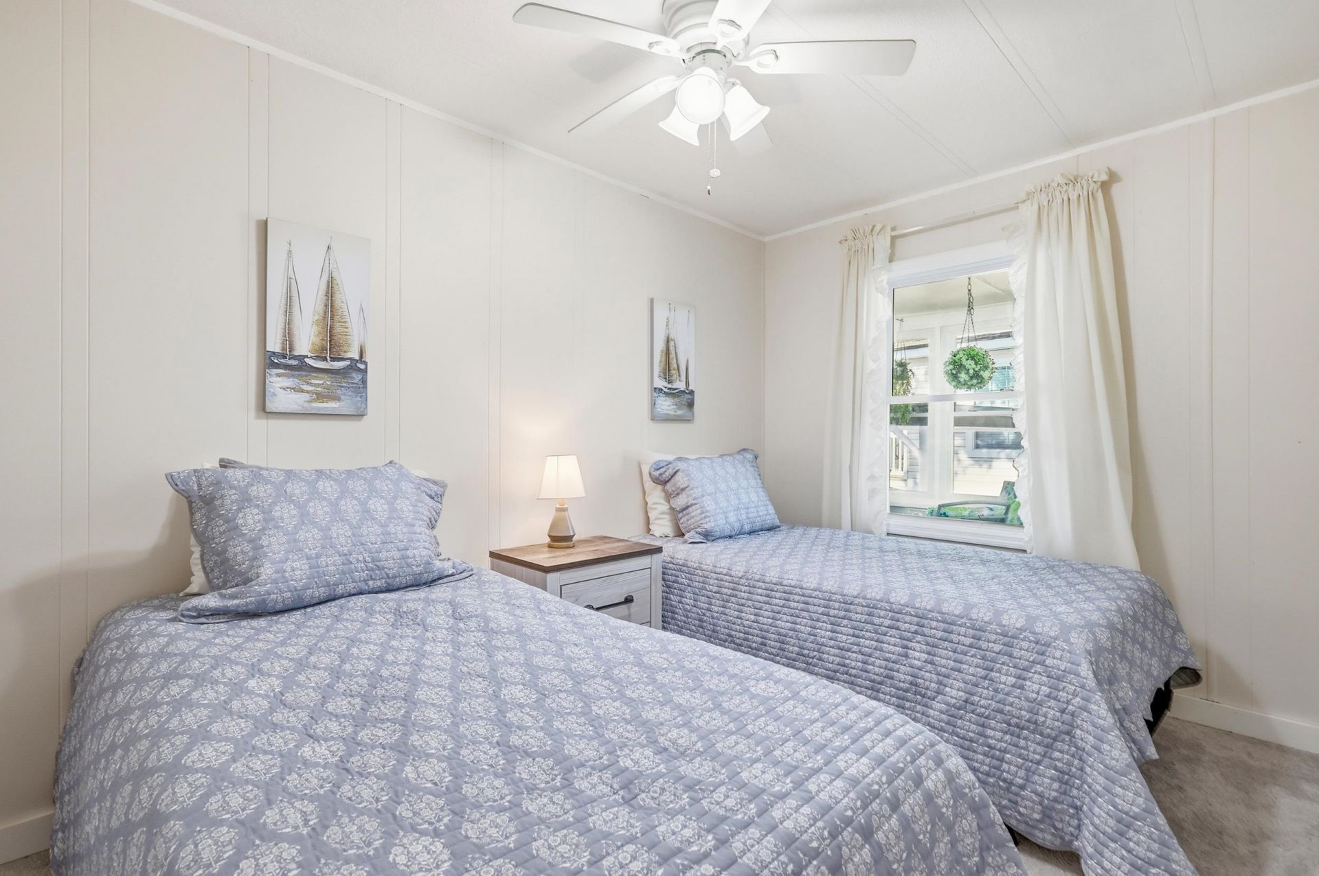 93 Burr Circle Photo 11