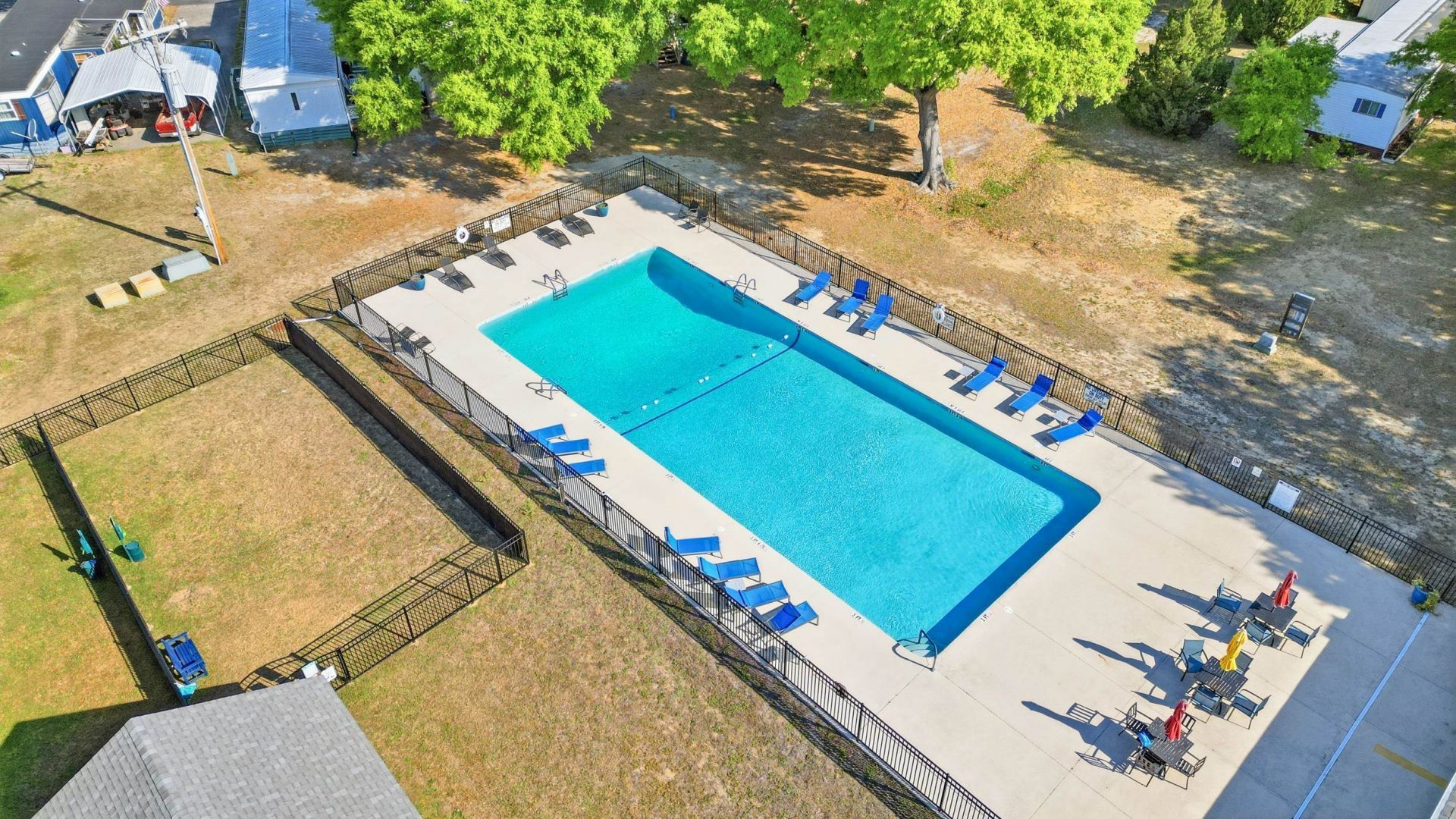 93 Burr Circle Photo 21