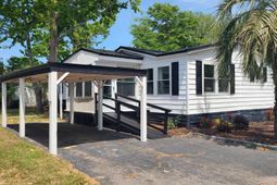 93 Burr Circle photo 4