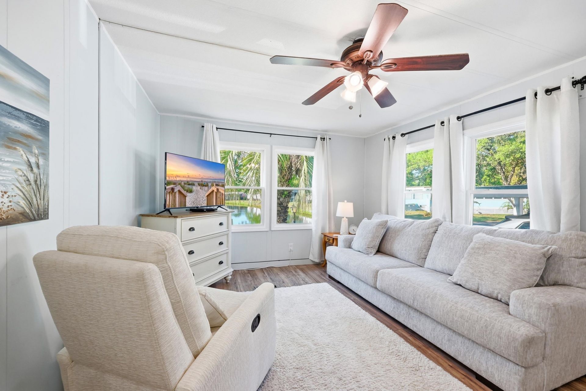 93 Burr Circle Photo 5