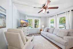 93 Burr Circle photo 4